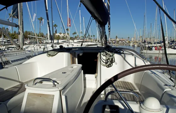 Exclusive Beneteau 39.3 Cyclades Sailing Boat in Barcelona, Cataluña