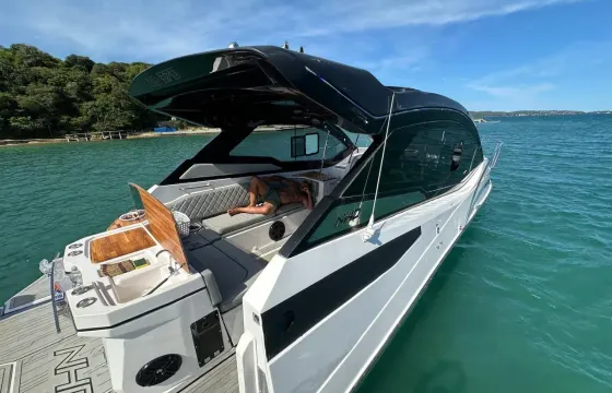 37ft South Wind NHD Motor Yacht Rental in Buzios, Rio de Janeiro, Brazil