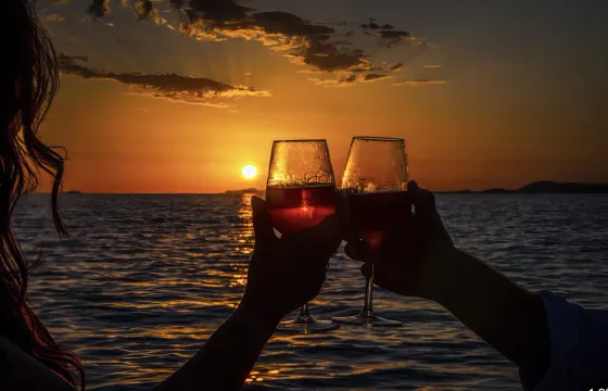 A Night to Remember: Experience the Magic of Cabo’s Full Moon Cruise