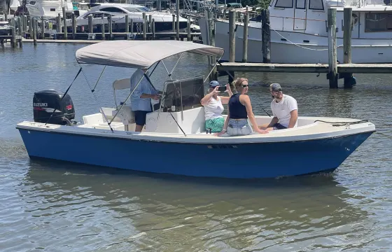 23ft Parker Center Console | Seats 6 | Edgewater, Maryland