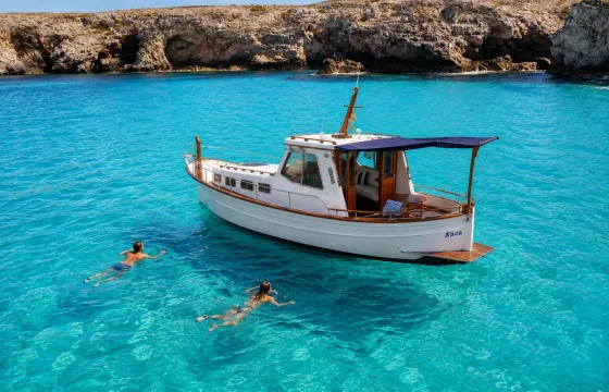 30ft Traditional Menorcan Llaut with Skipper from Mahón