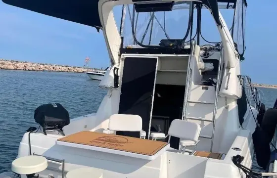 30ft Bayliner Yacht Boston!