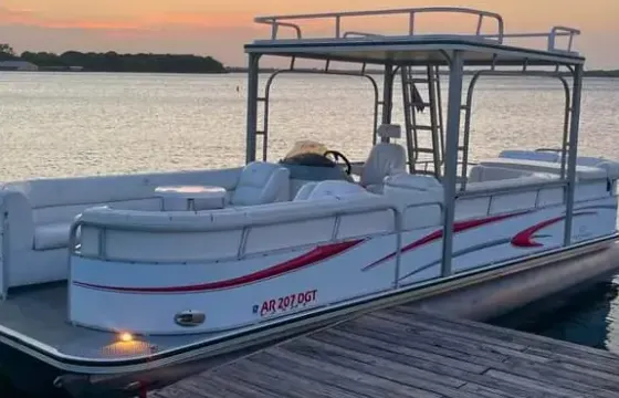 Family Fun on a 25ft Double Decker Tritoon with slide - Canyon Lake