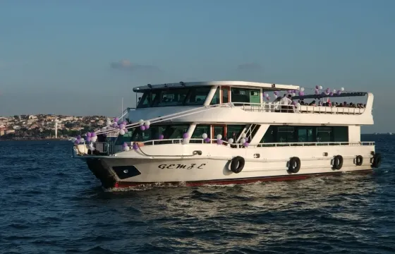 Luxury Passenger Boat for 120 People in İstanbul