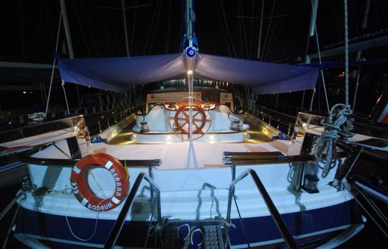 (Ece Berrak)  DELUXE YACHT. Early booking discounts for summer 2021