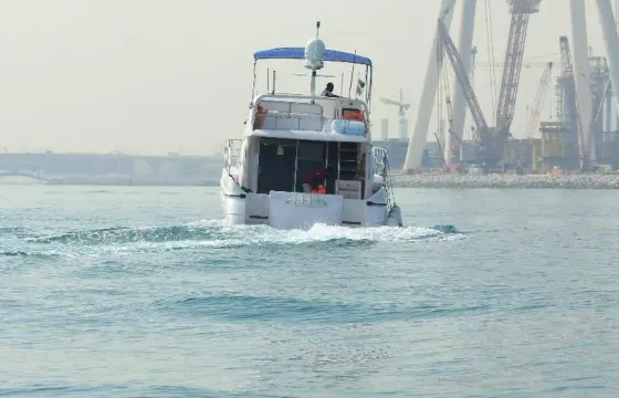 50ft Power Mega Yacht Rental in Dubai, United Arab Emirates