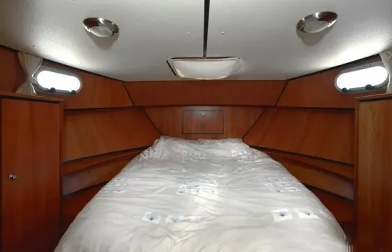 Rent Grand Sturdy 29.9 Motor Yacht In Heukelum
