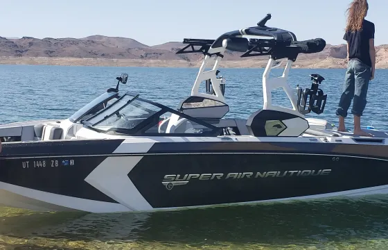 Nautique G23 WAKE/SURF with USCG captian