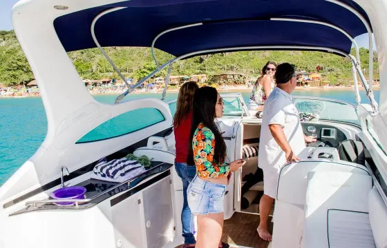 28 feet Nefertiti Real Speedboat Rental in Búzios, Rio de Janeiro, Brazil