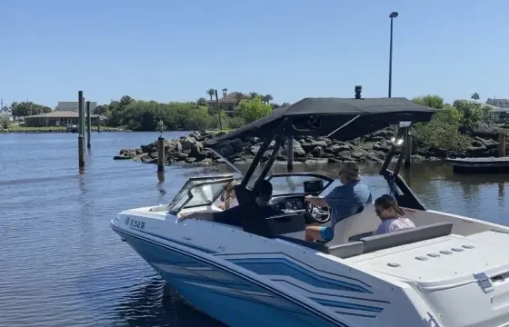 20ft Bayliner VR5 OB Deck Boat Rental in Flagler Beach Florida