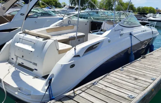 27ft Sea Ray Sundancer Cruiser on Lake Michigan near Chicago for Up to 8 Guests