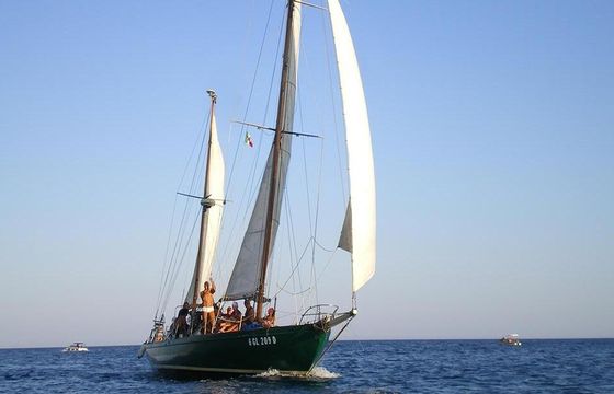 Charter this 49ft Sailing Yacht in Italy