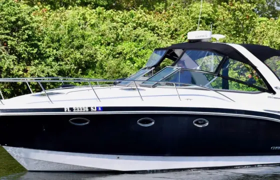 Chaparral 350 Signature Motor Yacht Rental in Washington, District of Columbia