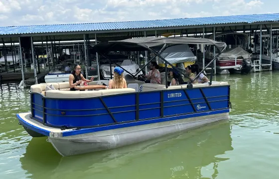 Massimo Pontoon Rental in Grand Prairie, Texas