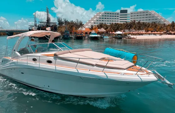 37ft Temple Sea Ray Yacht in Hotel Zone, Cancún, Mexico