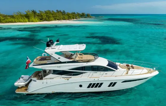 Sail Nassau in Style Aboard a 65’ Sea Ray