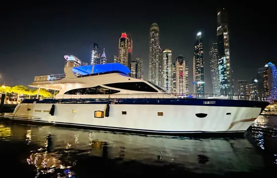 Luxury 90ft Azimut Yacht with Pool for 70 Guests in Dubai Marina