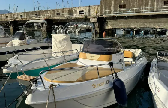 Salento marine Sundek 19s Boat in Sorrento, Campania