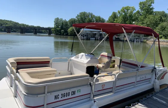 21ft Hurricane Deck Pontoon Boat on Lake Wylie