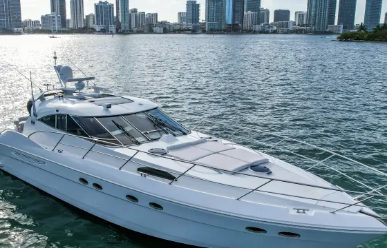 65ft Neptune Motor Yacht to Explore Miami!