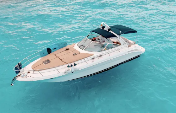 Beautiful 43ft SeaRay, Isla Mujeres, snorkel, WIFI included