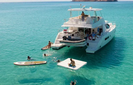Catamaran Leopard 51' Visit Balandra and Espiritu Santo