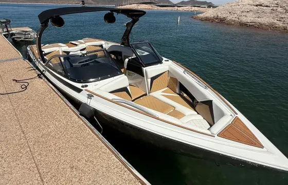 23' Tige Z3 Wakesurf/Wakeboarding Boat at Lake Pleasant