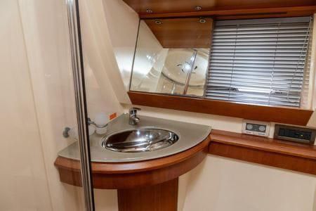 Azimut 50 Luxury Yacht Charter for 12 guests in Panama City