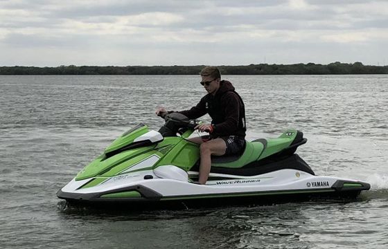 3 Day Minimum:  2018 Sun Tracker Party Barge 24 Pontoon Boat | Lake Bridgeport