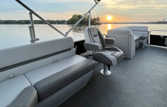 New Godfrey Tri-toon on Lake Norman, North Carolina