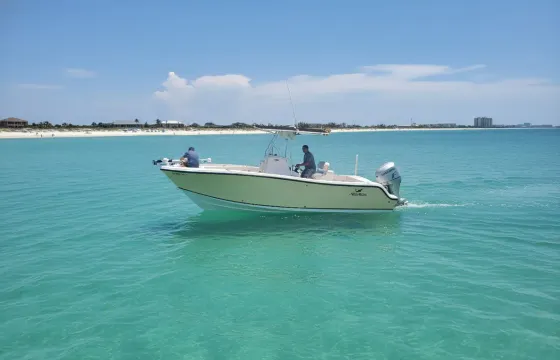 23ft. Center Console Mako