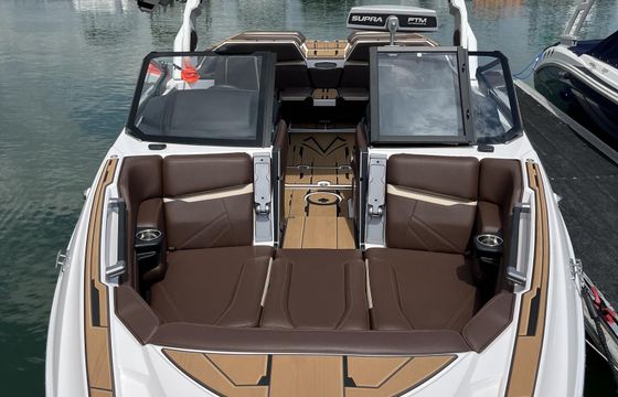 Supra SL550 Wake-Surf Boat