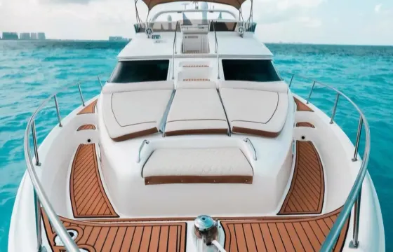 Luxury 48ft Motor Yacht for Kings and Queens 4 Hours minimum