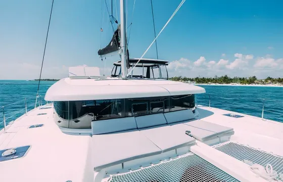 All Inclusive Lagoon 42' Sailing Catamaran In Playa Del Carmen