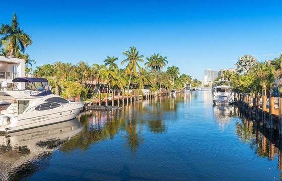 Private Yacht Charter for 6 Person in Fort Lauderdale, Florida
