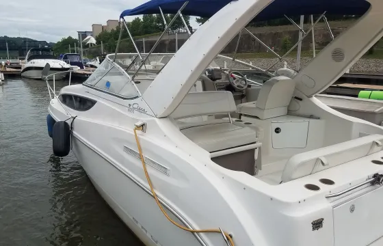 Enjoy a Cruise Aboard this 29ft Cabin Cruiser!!