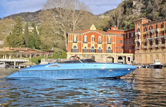 Lake Como Cruise on the Offshore 31' Elegant Motor Yacht!
