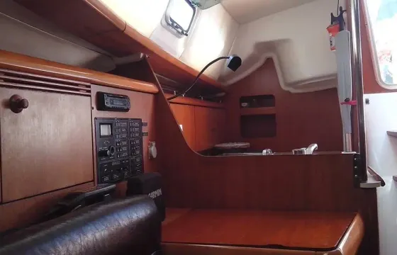 Jeanneau Sun Odyssey 32 Sailboat for 4 People in Lefkada, Greece