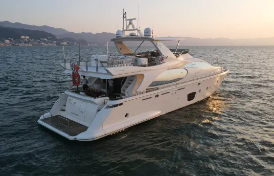 Beautiful 85ft Super Yacht in Vallarta