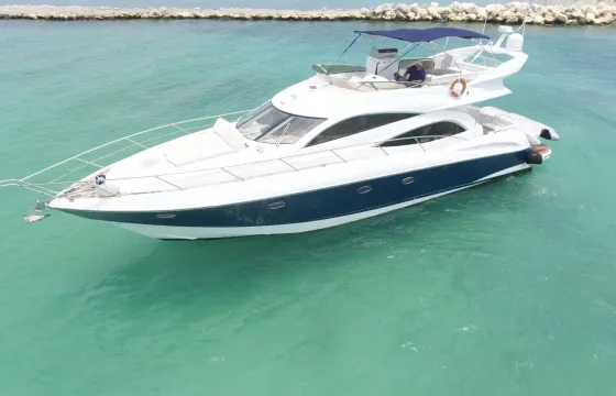 Sunseeker Manhattan 60 Luxury Yacht In Tulum and Playa Del Carmen!
