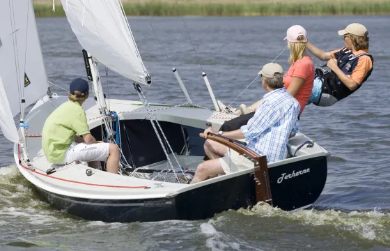 Sail the lake in Zeeland with this 22' Randmeer Sailboat