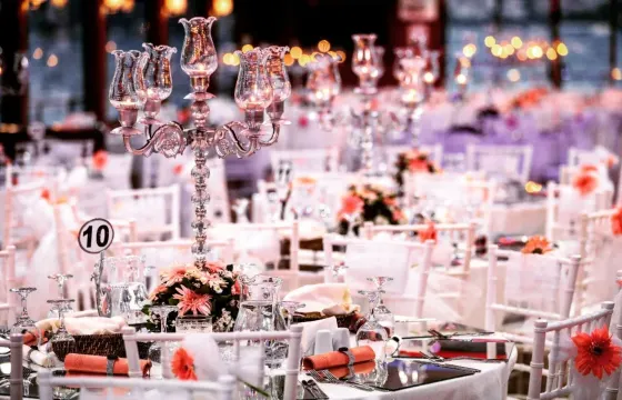 Up to 500 people for this cruise to host your event in İstanbul!