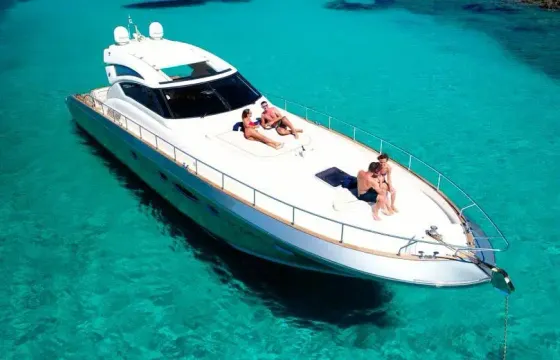 Cayman 58 Walkaround Yacht with Professional Skipper