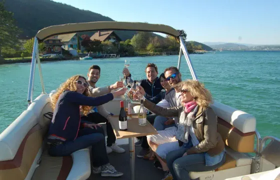 Lounge Boat with pilot rental in Annecy