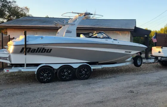 Amazing M235 seats 17 . Rate $ 350.00 per hour folsom lake