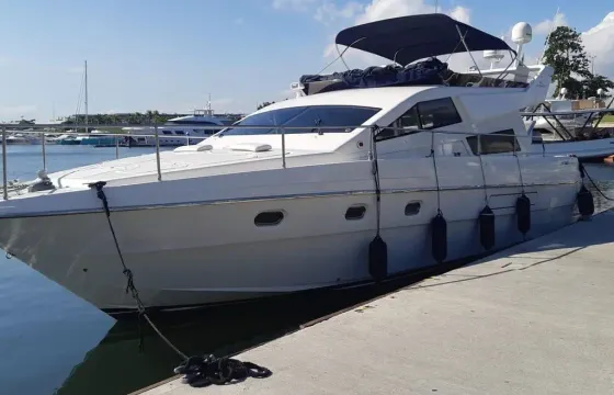 Luxury Cruise in Rio de Janeiro - 44 Feet Intermarine Flybridge