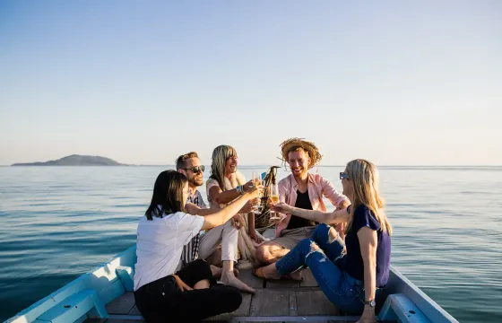 JOIN-IN SUNSET CRUISE
