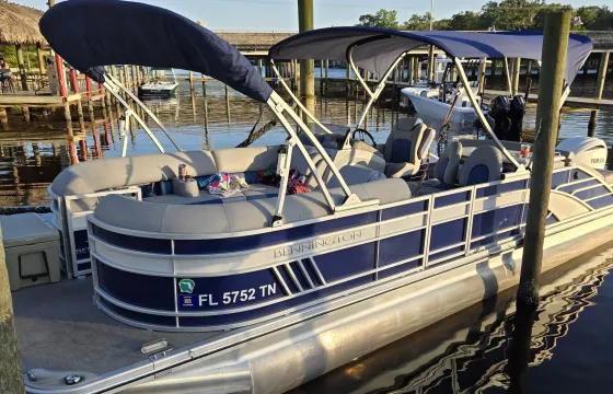 Pontoon Paradise!! Great way to enjoy the water with family and friends!!