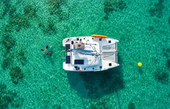 Private 40ft Catamaran Charter to Rosario Islands, Cartagena