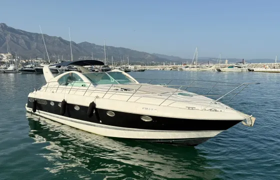 Luxury at sea — your escape on a Targa 48 motor yacht
